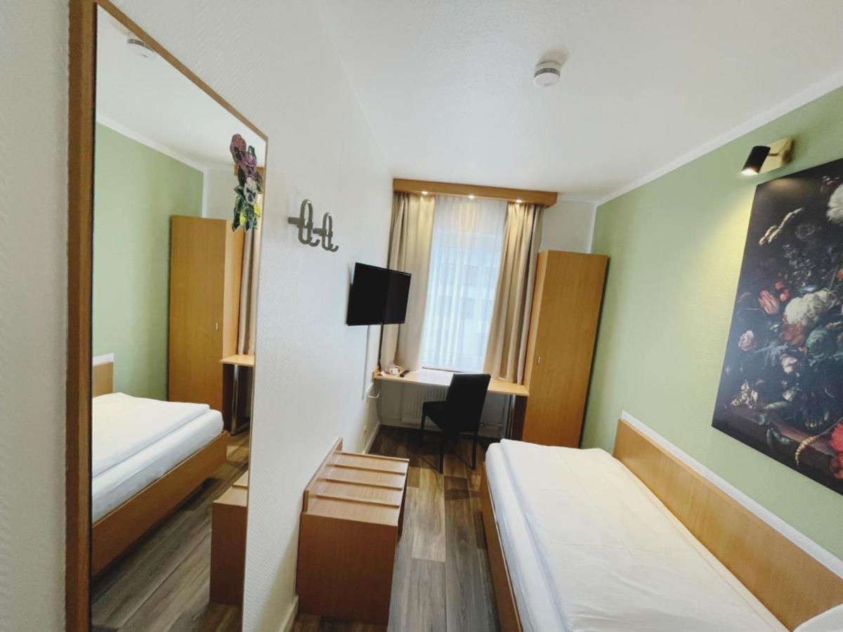 Europa Hotel City Saarbrücken Esterno foto
